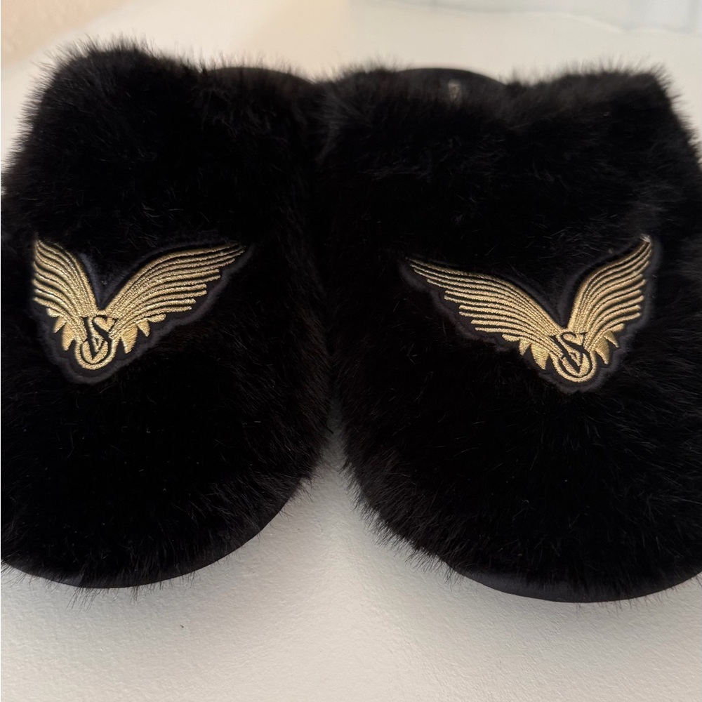 🎀 Victoria's Secret Fuzzy Slippers 🎀